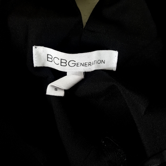 BCBGeneration Halter Dress Sleeveless Chiffon - Picture 6 of 6